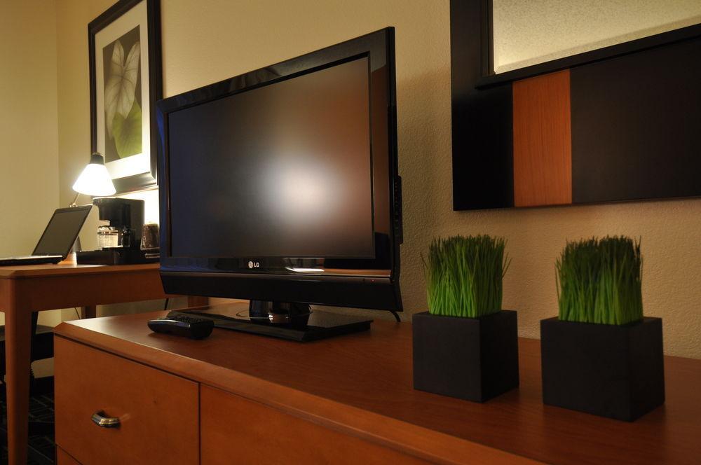 Fairfield Inn By Marriott Loveland Fort Collins Bagian luar foto