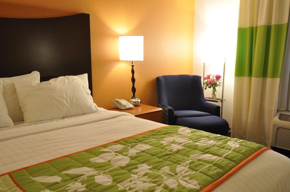 Fairfield Inn By Marriott Loveland Fort Collins Bagian luar foto
