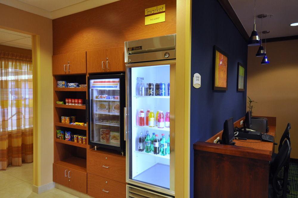 Fairfield Inn By Marriott Loveland Fort Collins Bagian luar foto