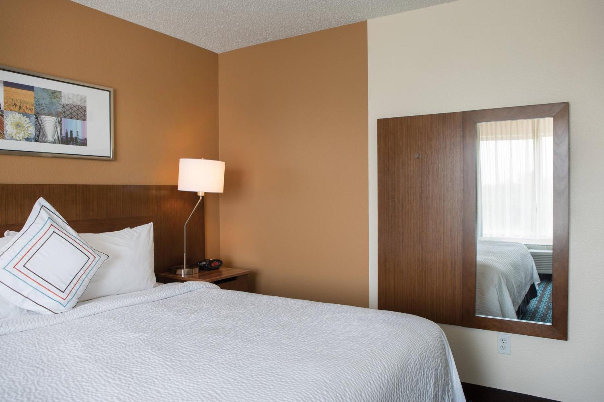Fairfield Inn By Marriott Loveland Fort Collins Bagian luar foto
