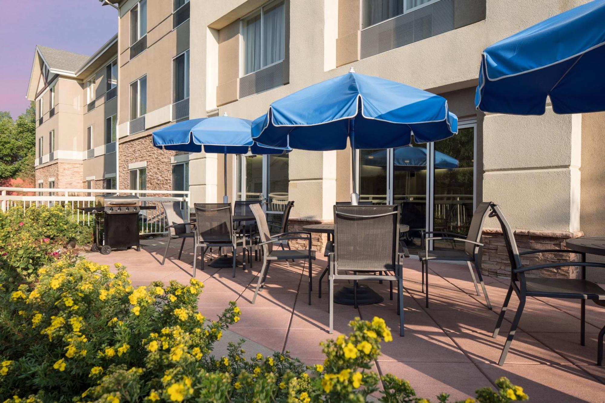 Fairfield Inn By Marriott Loveland Fort Collins Bagian luar foto