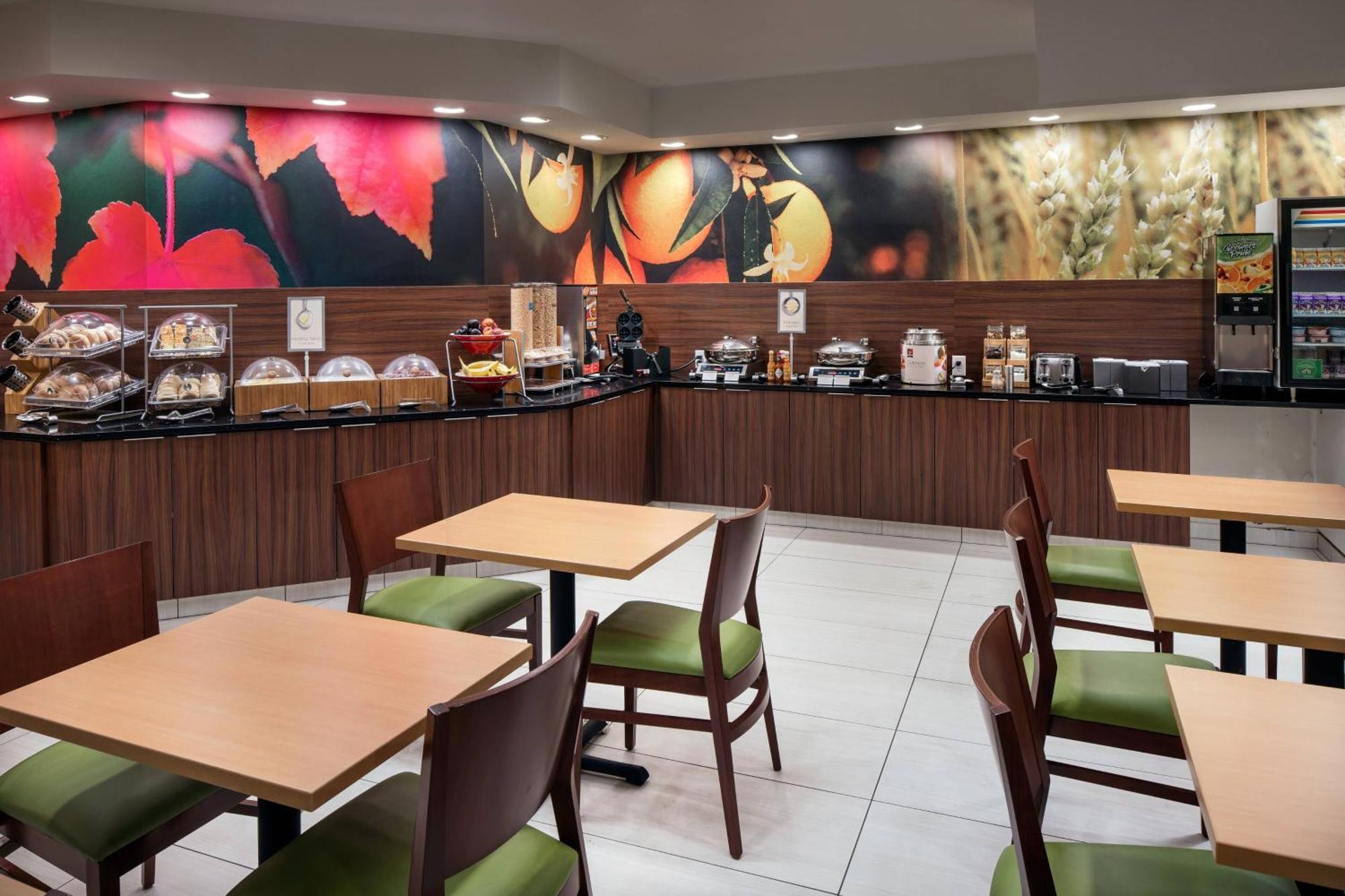 Fairfield Inn By Marriott Loveland Fort Collins Bagian luar foto