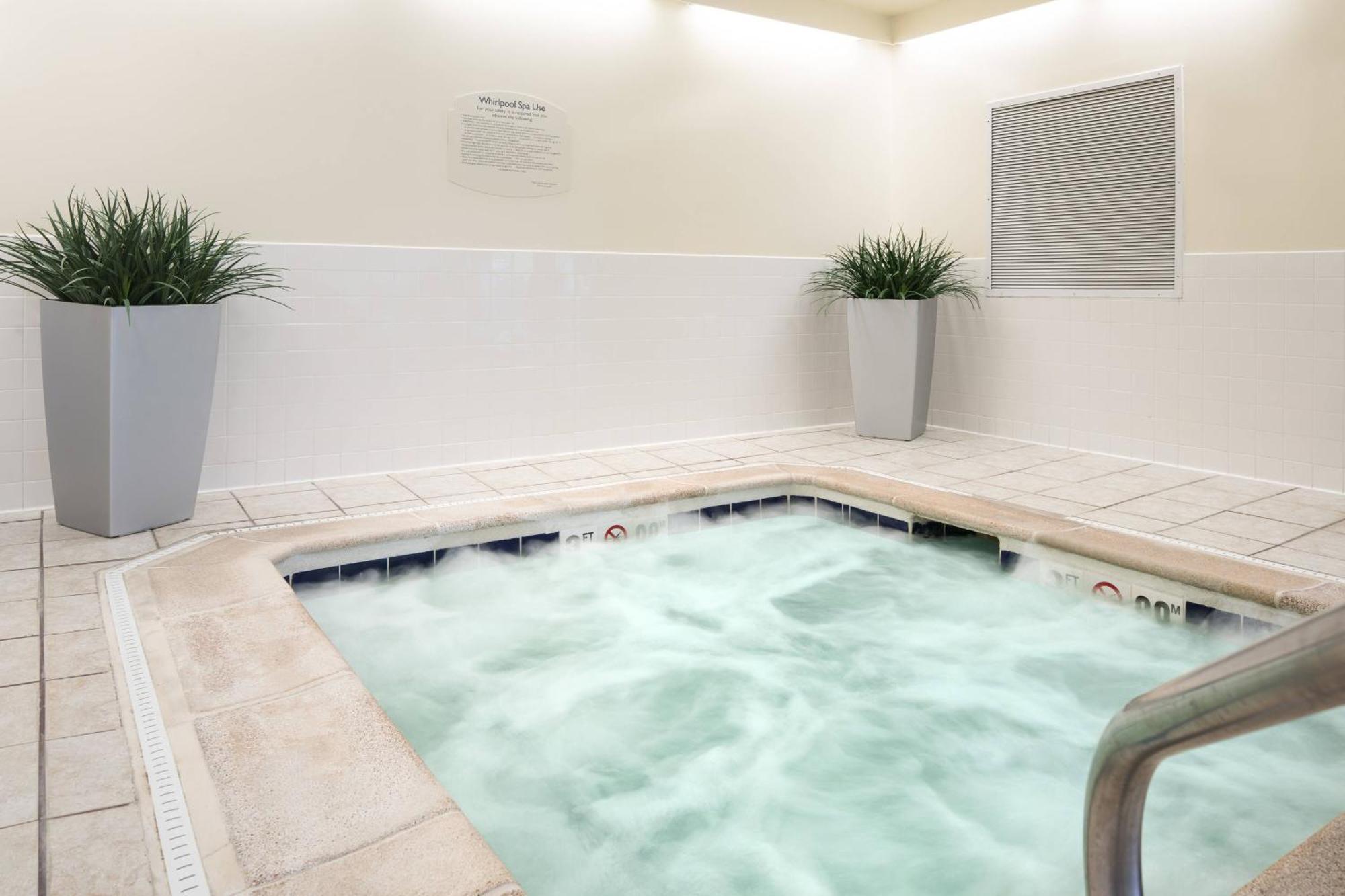 Fairfield Inn By Marriott Loveland Fort Collins Bagian luar foto