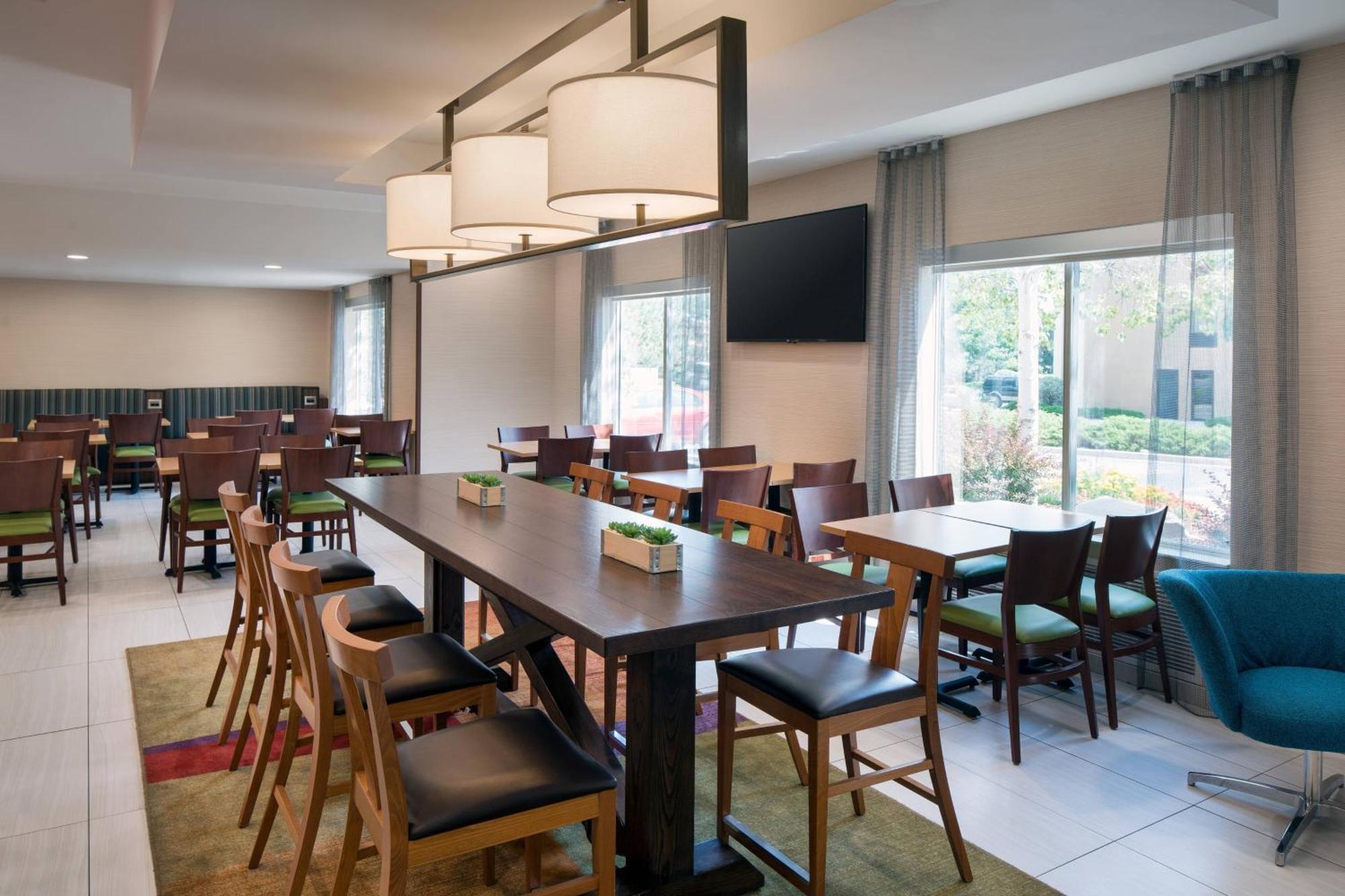 Fairfield Inn By Marriott Loveland Fort Collins Bagian luar foto