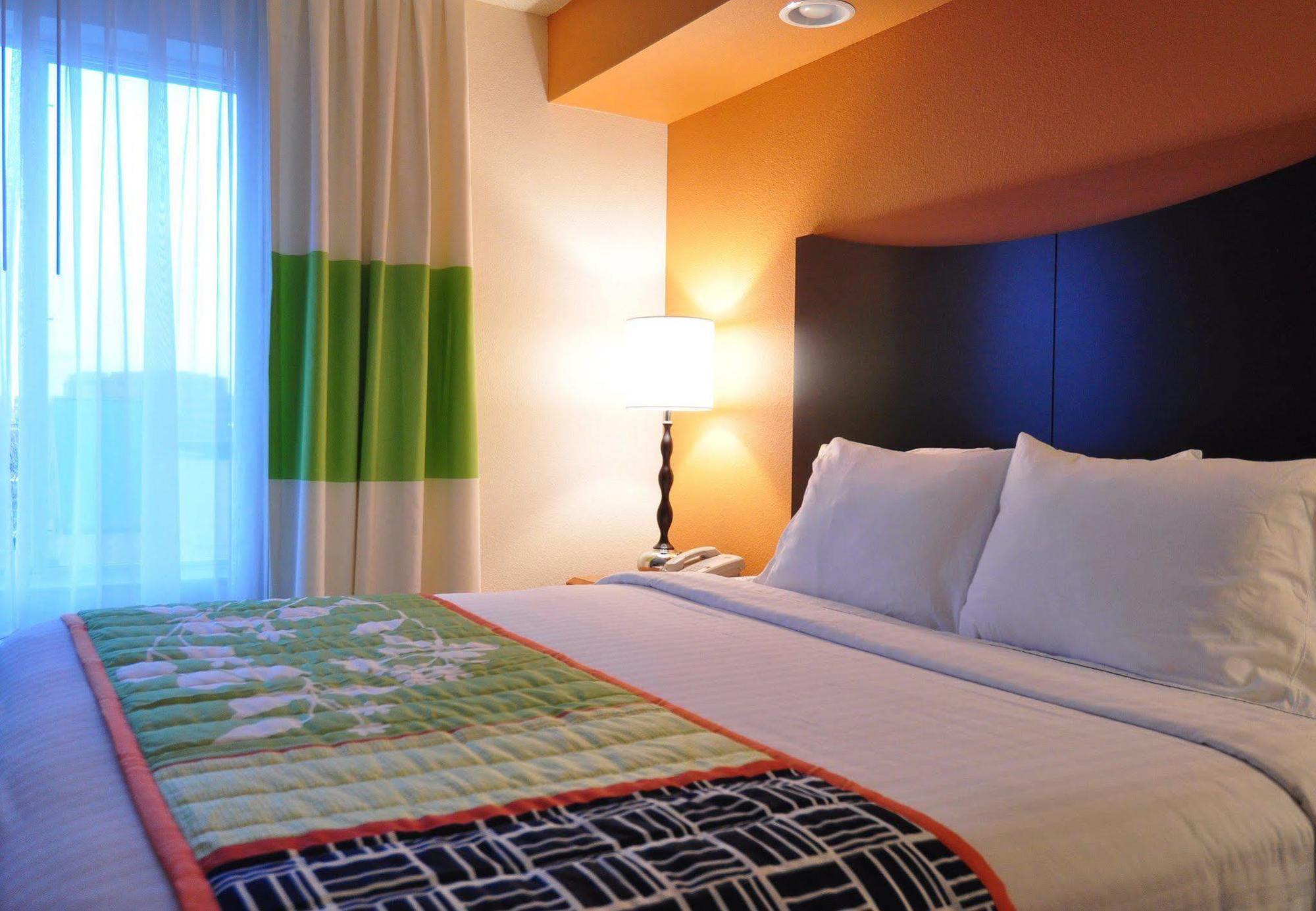 Fairfield Inn By Marriott Loveland Fort Collins Bagian luar foto